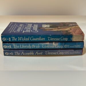 Lot of 3 Vintage Romance novels by Vanessa Gray, Signet Regency Romance